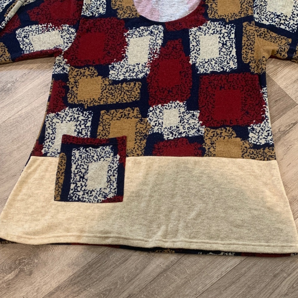 Geometric Patterned Women's Sweater - Picture 9 of 13